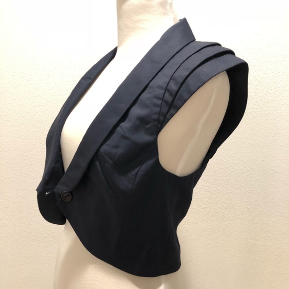 Silence + Noise Cropped Vest - Picture 3 of 7